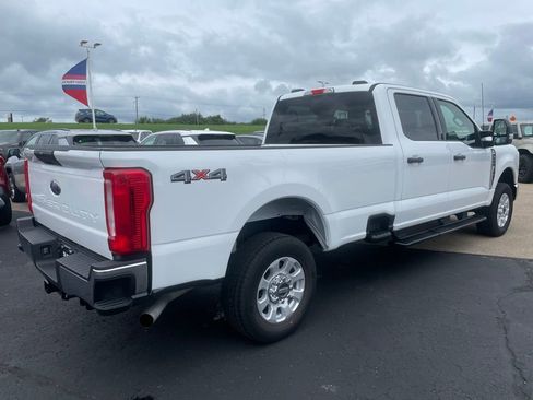 Used 2024 Ford F250 XLT image 4