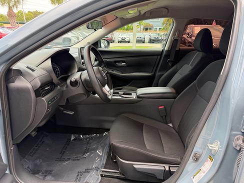 Used 2024 Nissan Sentra SV FWD image 10