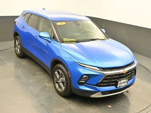 Used 2025 Chevrolet Blazer LT image 36