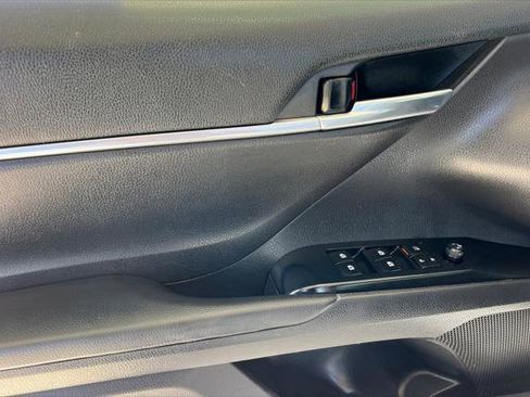 Certified 2020 Toyota Camry LE FWD image 12