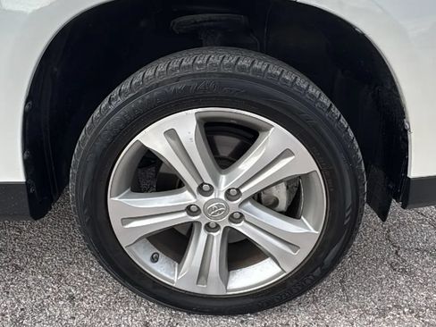 Used 2012 Toyota Highlander Limited FWD image 25