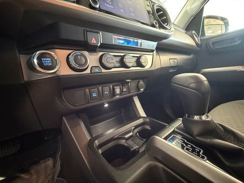 Used 2023 Toyota Tacoma SR5 AWD/4WD image 25