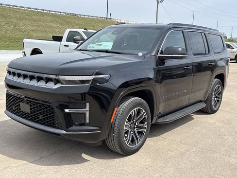 New 2026 Jeep Grand Wagoneer 4WD image 9