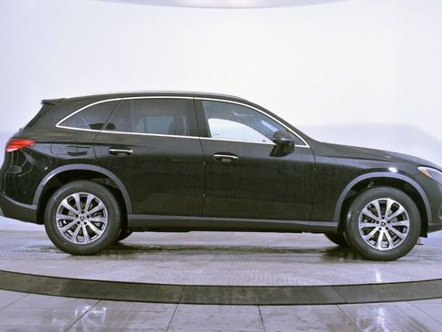 Used 2026 Mercedes-Benz GLC 300 4MATIC image 8