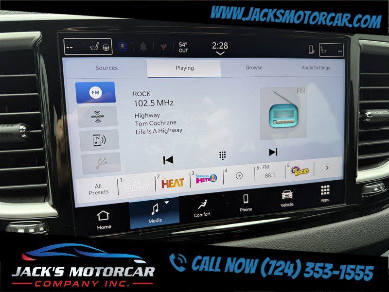 Used 2026 Chrysler Pacifica Select FWD image 15