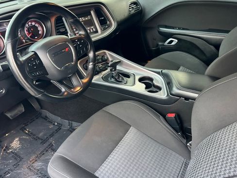 Used 2022 Dodge Challenger GT image 12