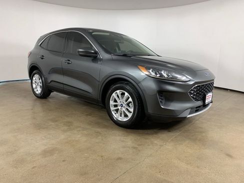 Used 2020 Ford Escape SE image 5