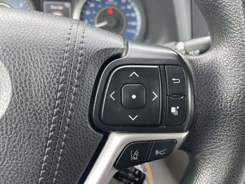 Used 2020 Toyota Sienna LE image 31