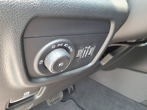 New 2026 Jeep Grand Cherokee Limited AWD/4WD image 22