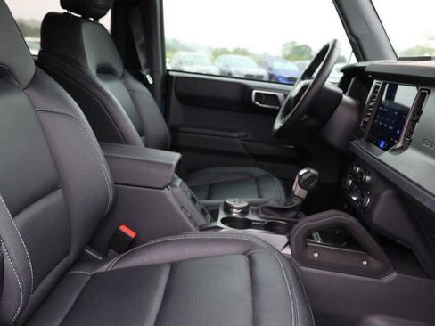 Used 2025 Ford Bronco Badlands AWD/4WD image 15