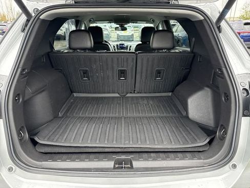 Used 2021 Chevrolet Equinox Premier AWD/4WD image 12