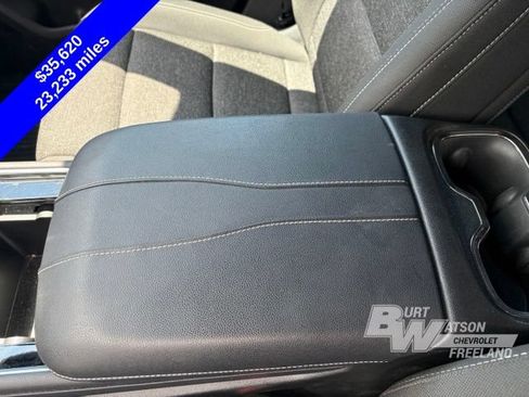 Used 2024 Chevrolet Traverse LT w/ Midnight/Sport Edition FWD image 21