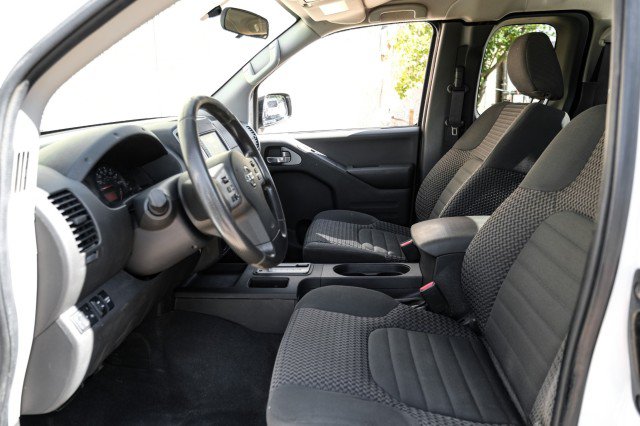 Used 2019 Nissan Frontier SV RWD image 3