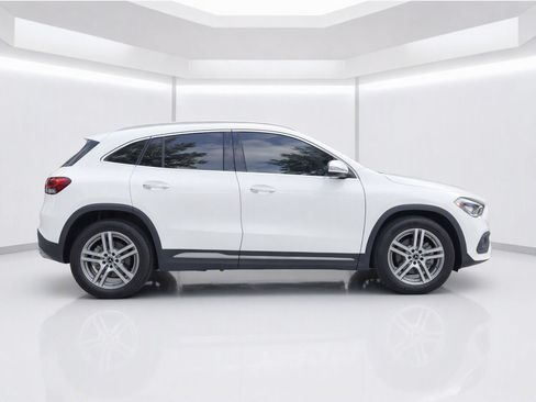 Used 2021 Mercedes-Benz GLA 250 4MATIC image 8