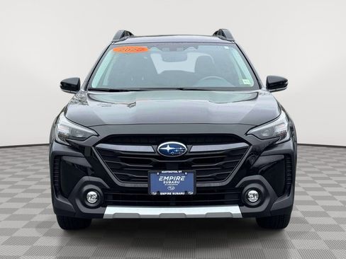 Used 2023 Subaru Outback Limited AWD/4WD image 3