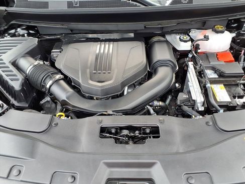 Used 2025 GMC Acadia Elevation image 35