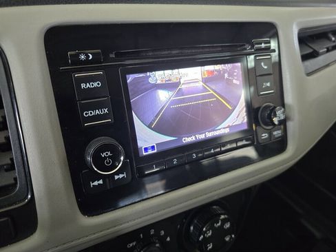 Used 2016 Honda HR-V LX image 23