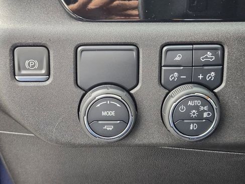 Certified 2023 Chevrolet Silverado 1500 RST w/ Convenience Package II image 19