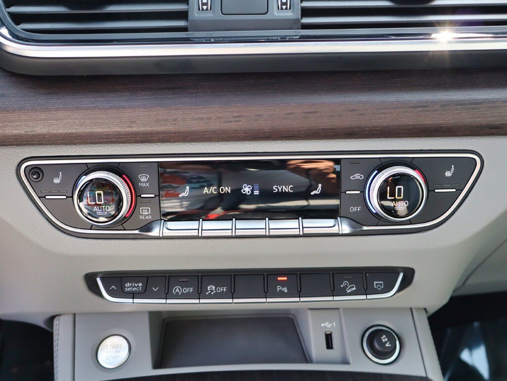 Used 2021 Audi Q5 2.0T Premium Plus w/ Premium Plus Package AWD/4WD image 27