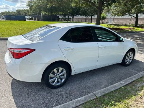 Used 2015 Toyota Corolla LE FWD image 6