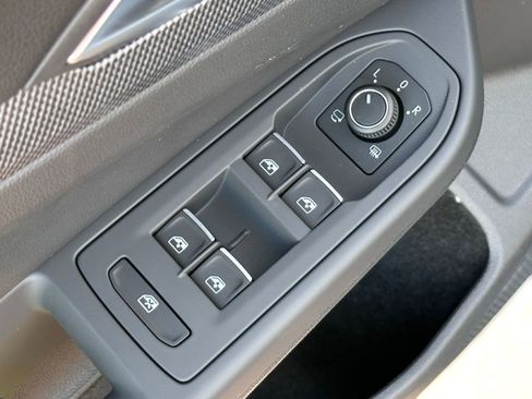 New 2026 Volkswagen GTI SE image 11