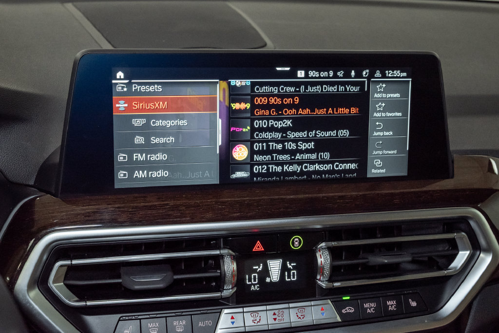 Used 2024 BMW X3 xDrive30i AWD/4WD image 16