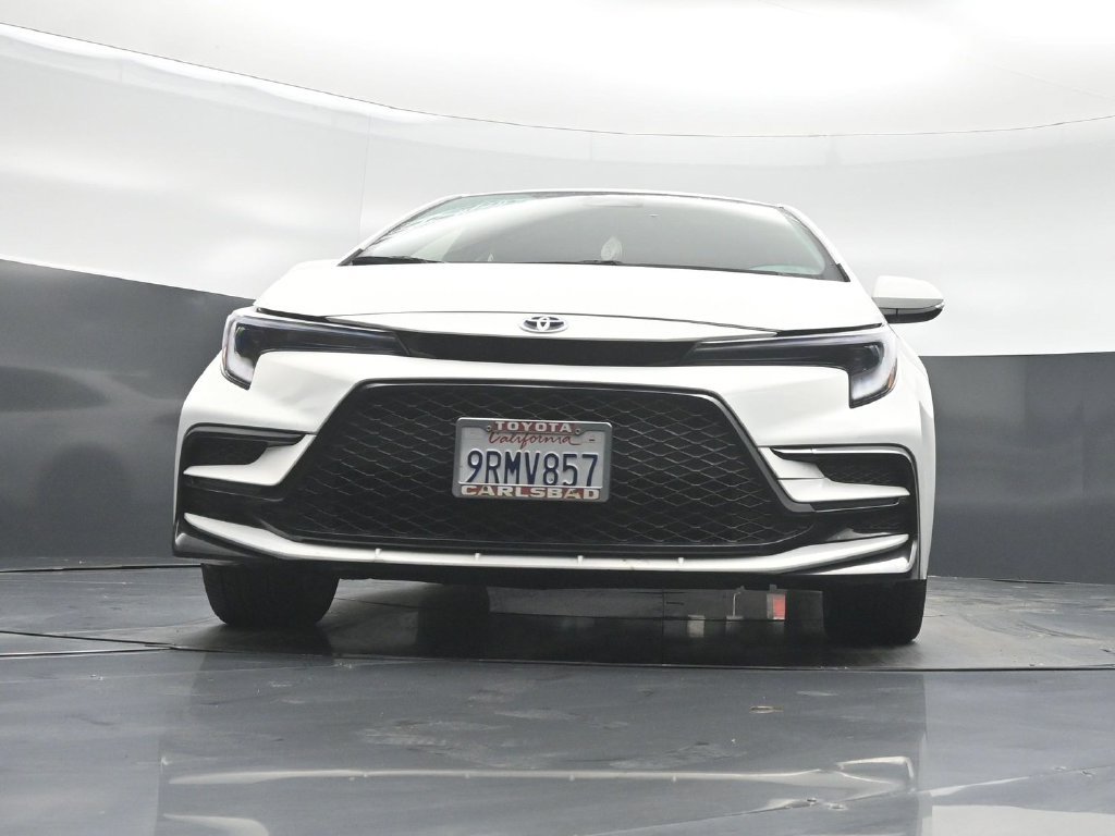 Used 2025 Toyota Corolla SE w/ SE Premium Package FWD image 44