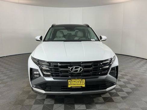 Used 2025 Hyundai Tucson Limited image 2