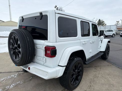 Used 2021 Jeep Wrangler Unlimited Sahara image 9