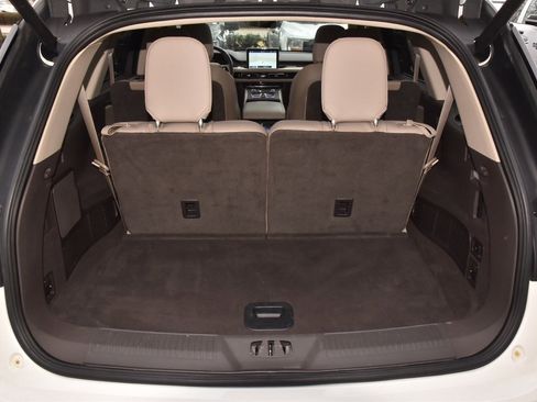 Certified 2023 Lincoln Aviator Reserve w/ Elements Package Plus image 38