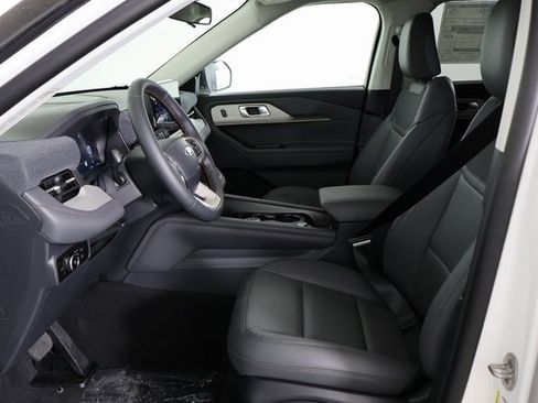 New 2026 Ford Explorer Active w/ Active Comfort Package image 20