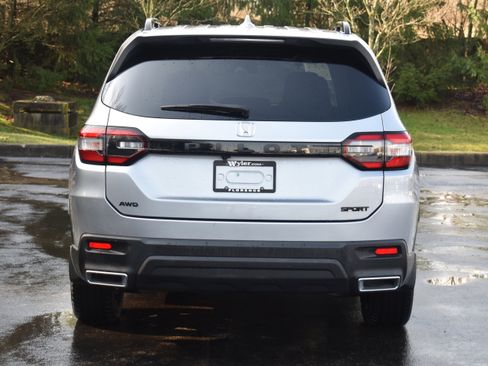 Certified 2023 Honda Pilot Sport image 31