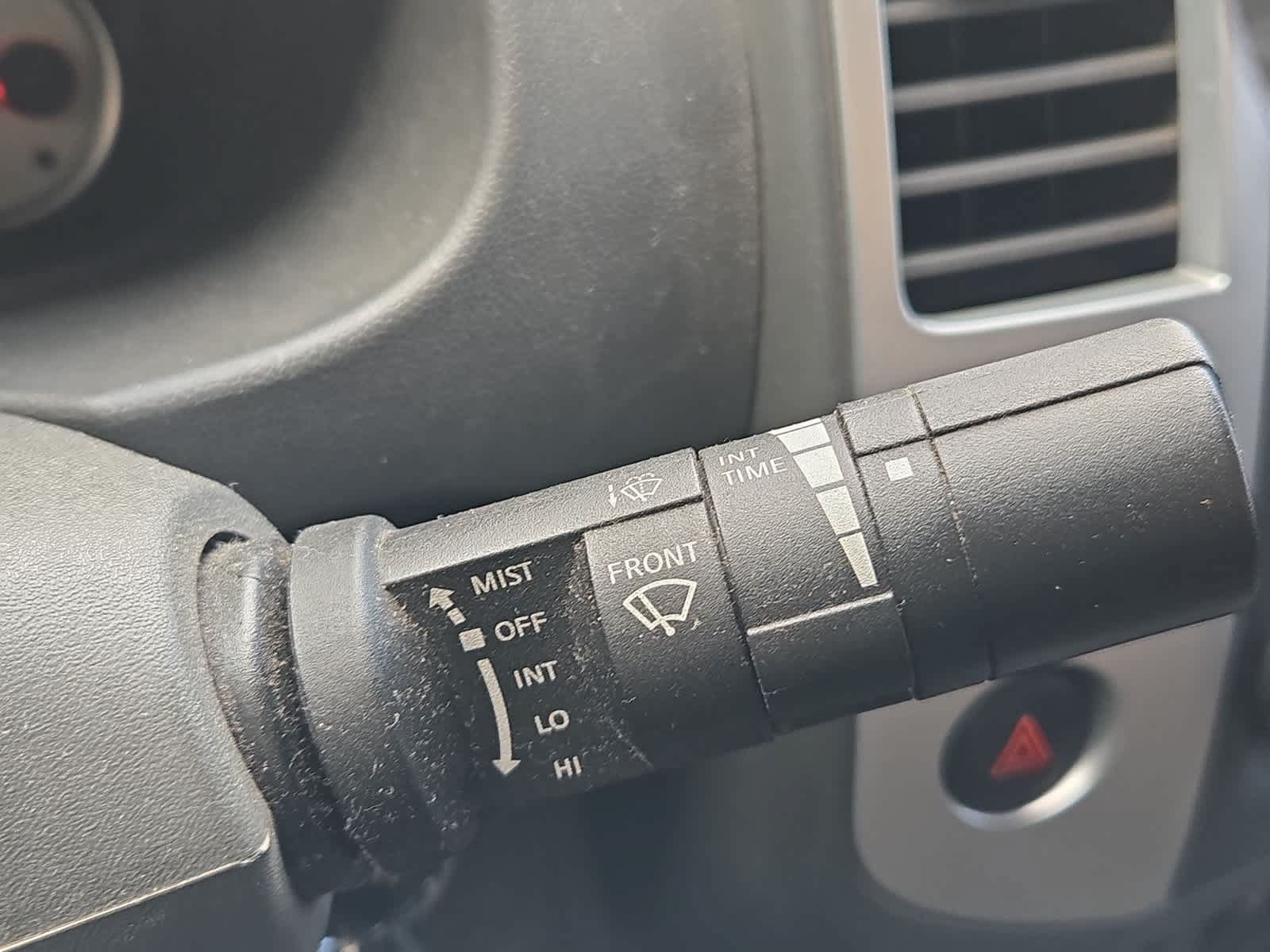 Used 2014 Nissan Frontier PRO-4X AWD/4WD image 25