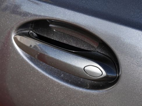 Used 2022 BMW 330i Sedan w/ Driving Assistance Package image 35