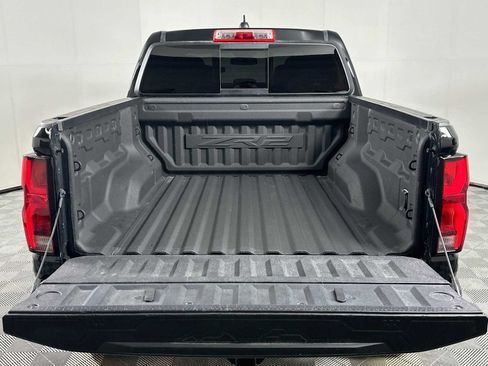 Used 2024 Chevrolet Colorado ZR2 AWD/4WD image 25