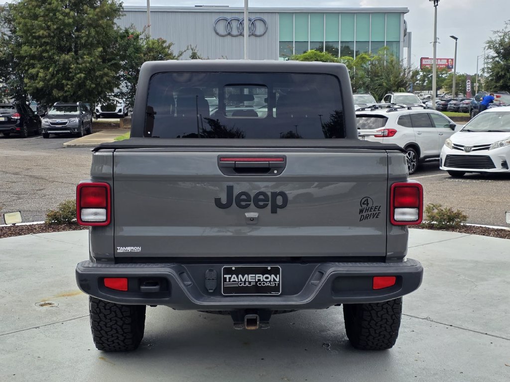 Used 2021 Jeep Gladiator Sport AWD/4WD image 3