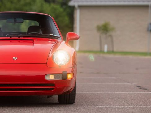 Used 1995 Porsche 911 Carrera RWD image 15