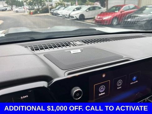 Used 2023 Chevrolet Colorado ZR2 w/ ZR2 Convenience Package III AWD/4WD image 23