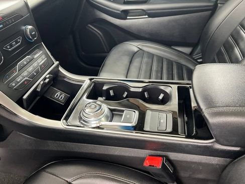 Used 2019 Ford Edge SEL w/ Equipment Group 201A AWD/4WD image 15