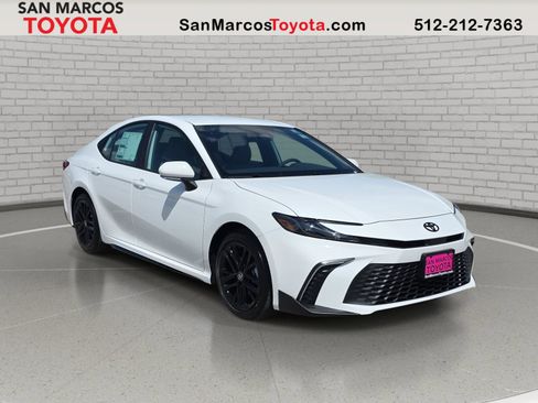New 2026 Toyota Camry SE FWD image 3