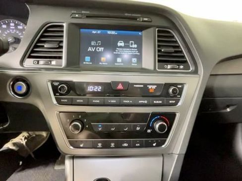 Used 2017 Hyundai Sonata Sport w/ Value Edition Package 02 FWD image 34