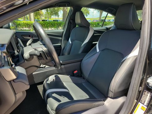 Used 2025 Toyota Camry SE FWD image 17