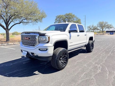 Used 2018 GMC Sierra 1500 Denali w/ Denali Ultimate Package image 3