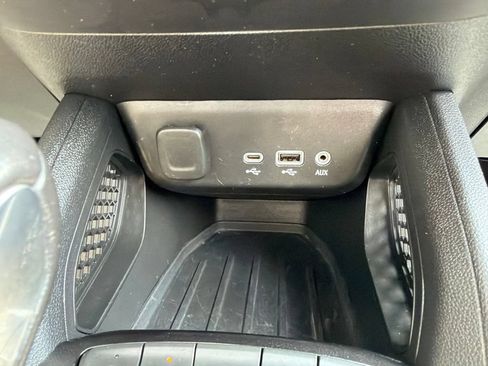 Used 2022 Chevrolet TrailBlazer RS FWD image 24