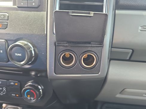 Used 2018 Ford F550 4x4 Regular Cab Super Duty image 24