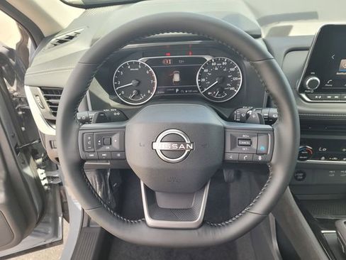 New 2026 Nissan Rogue SV FWD image 9