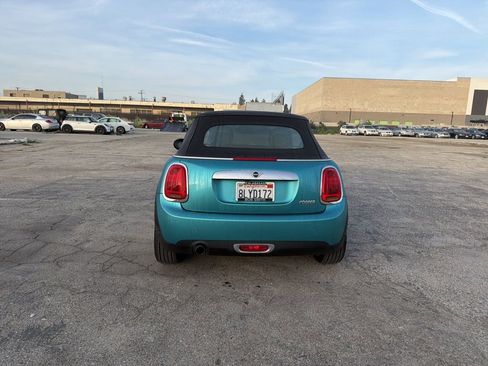 Used 2019 MINI Cooper Convertible w/ Premium Package image 4