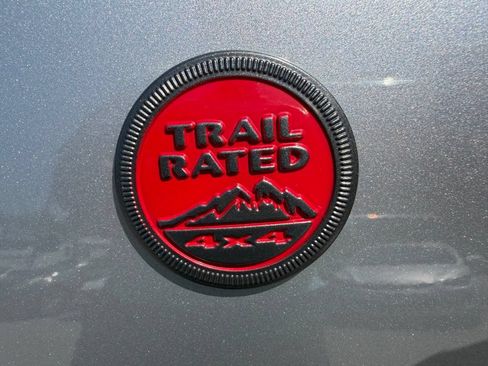 Used 2024 Jeep Compass Trailhawk AWD/4WD image 11
