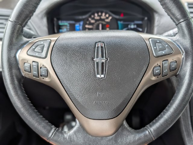 Used 2015 Lincoln MKX FWD image 21
