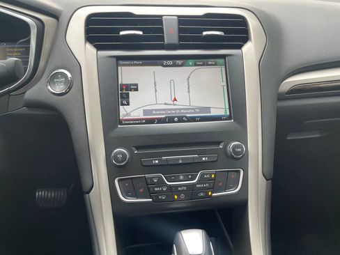 Used 2016 Ford Fusion SE w/ Equipment Group 202A image 17